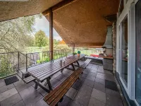 Charming Cottage with Hot Tub & Sauna, High Fens - 3-Star