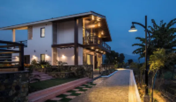 An extravagant Pushp villa overlooking the Ganges Hotels in 