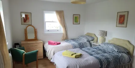 Upper Imeraval Cottage Sleeps 6 Pet-Friendly Отели в г. Порт-Эллен