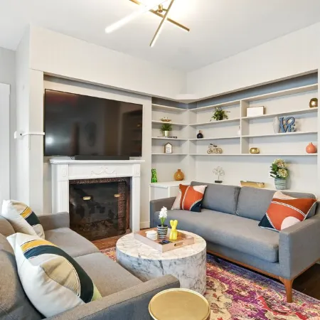 Elegant 7Br 2.5Bath Victorian Gem Sleeps 16+