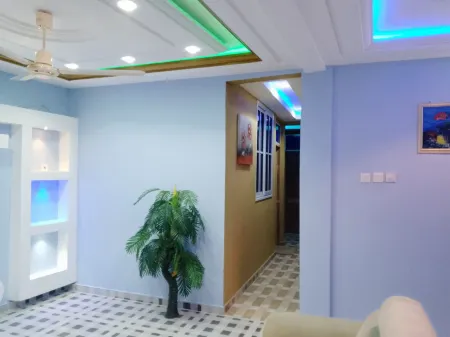 Shark's guest house Отели в г. Abura Asebu Kwamankese