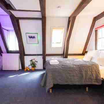 Tulip of Amsterdam Rooms