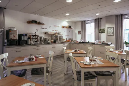 Regiohotel Wolmirstedter Hof Wolmirstedt Отели в г. Бёрде