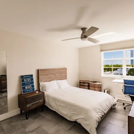 Uhost AI 3Br Condo Stunning Water Views