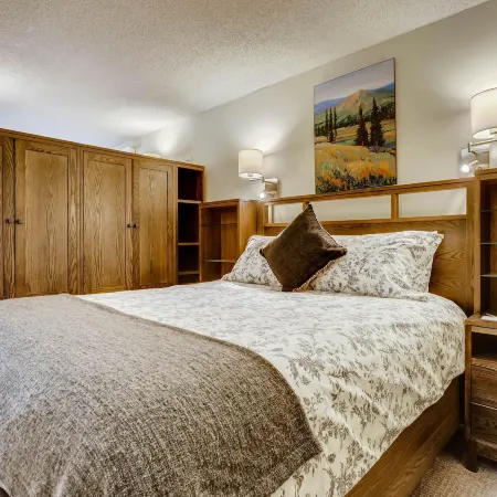 Lift House Lodge, Downtown Lionshead Remodeled Studio Condo