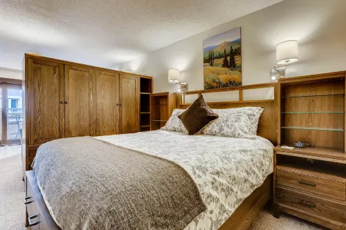 Lift House Lodge, Pet Friendly, Premium Studio Condo
