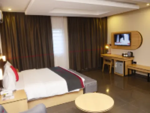 Ivy Hotel Emerald Hotels in Ikeja