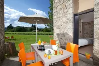 Terres de France - Domaine des Vans Hotels in Chambonas