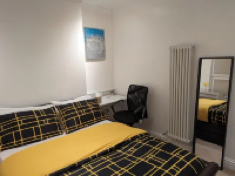 Fully-Equipped Flat in the City of London Hotels near St James Park (Walthamstow)