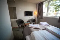 Torp Hotel Hotels near Ovre Myra