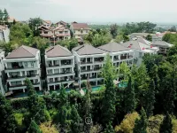 Magenta Hill View Villa 6 Bedrooms with a Private Slide Pool