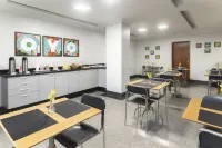 Mangabeiras Hotel - sarapan