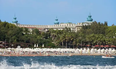 كريستال صن سيت بيرل كوليكشن Hotels near كومكوي