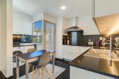 Vista Savoy Apartment Hotels in 