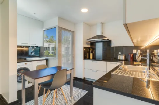 Vista Savoy Apartment