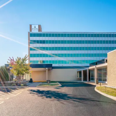 ステート ハウス イン, トレードマーク コレクション バイ ウィンダム エイブラハム・リンカーン大統領図書館・博物館周辺のホテル