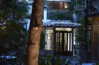 Villa Laetitia Hotels in 