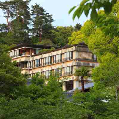 宮島グランドホテル 有もと Hotel Exterior