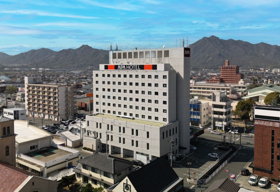 hotel overview picture