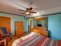 Surf Chalet w/ hot tub and kayaks Hotels in Kinnakeet