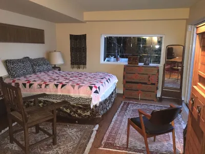 Magical SF Bay Beachfront Luxury Retreat! Spectacular Spot! Weekly Special Rates