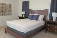 Serene Retreat with Heated Pool, Hot Tub, BBQ - Privacy