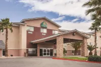 La Quinta Inn & Suites by Wyndham Las Vegas Nellis Hotels in der Nähe von Las Vegas Motor Speedway