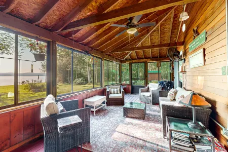 Spectacular Sebec Setting