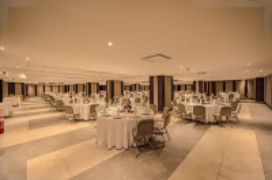 Krystal Palace Douala