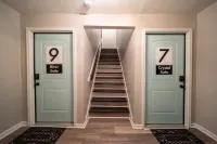 Spacious Living Area and Full Kitchen - Inviting Coastal Haven Hotels in Norfolk