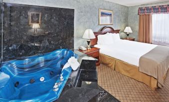 Holiday Inn Express & Suites Mesquite