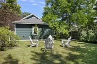 Steps to Journeyman Distillery + Downtown 3 Oaks