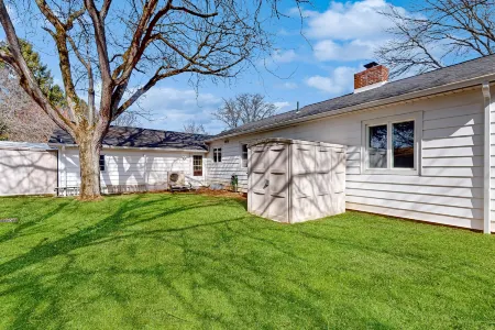 Moon Rise House on the Finger Lakes Отели в г. Флеминг