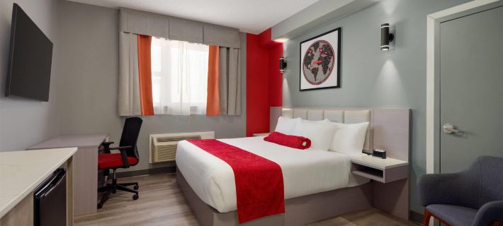 Ramada by Wyndham West Edmonton Hotel & Suites Hotéis em Edmonton