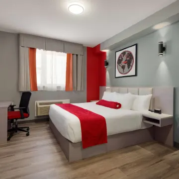 Ramada by Wyndham West Edmonton Hotel & Suites Hotels near TELUS World of Science - Edmonton