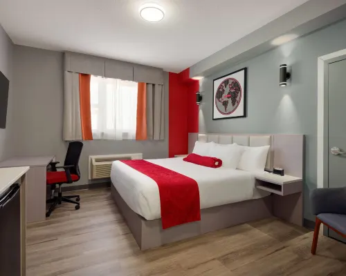 Ramada by Wyndham West Edmonton Hotel & Suites Hotels near Glenora