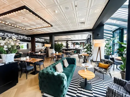 Hotel Theater Figi Отели рядом с достопримечательностью «Fort bij Vechten»