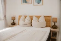 Alex 12 "Meeresleuchten" 1.O.G.