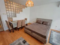 Quelle Apartment in Downtown with private garden