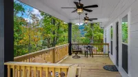 Gorgeous Soaking Tub and Fast Wi-Fi - Beautiful Mountain Retreat Hotels in Fort Payne