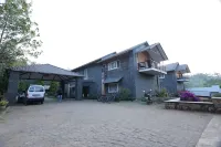Yercaud Yellow Lake Resorrt and spa Hotels near Skandasramam Temple