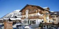 Hotel Crosal Hotel in zona Cascata della val Nera