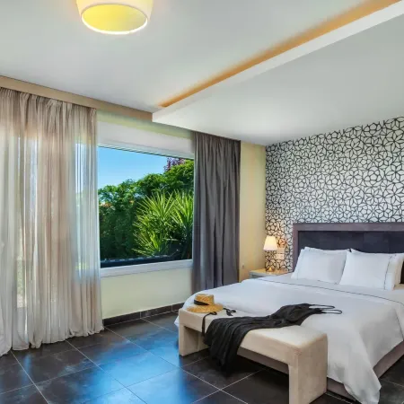 Sunny Villa Grande