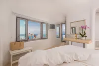 Iliovasilema Hotel & Suites Hotel in zona Skaros Rock