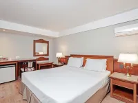 Rede Andrade Braz Hotels near Batel