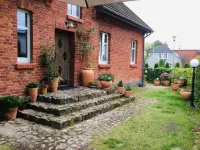 Family Villa by Baltic Sea Hotels in der Nähe von Rybacka łódź zabytkowa z XIX wieku - eksponat muzealny