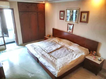 3 Bed Flat - Sleeps 6 - Parking - Wifi Отели рядом со станцией Moolchand