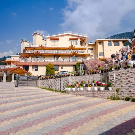 Anand Vardhan Resorts - A Spiritual & Wellness Retreat, Manali