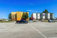 Jackson Hotel & Convention Center - Bãi đậu xe