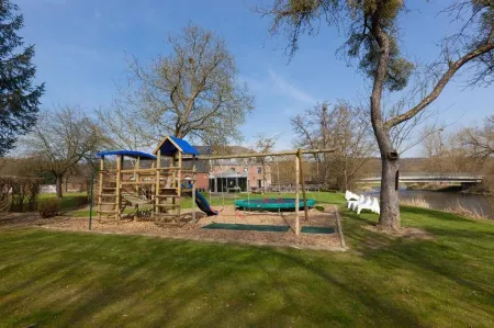 Hotel la Passerelle Отели в г. Grandhan